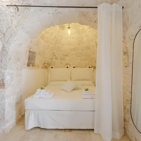 Nyaraló Trullo Quattro Carrini Con Piscina Ceglie Messapica