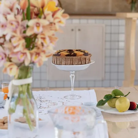 Trullo Quattro Carrini Con Piscina Nyaraló