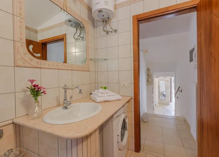 Trullo Quattro Carrini Con Piscina Vakantiehuis *