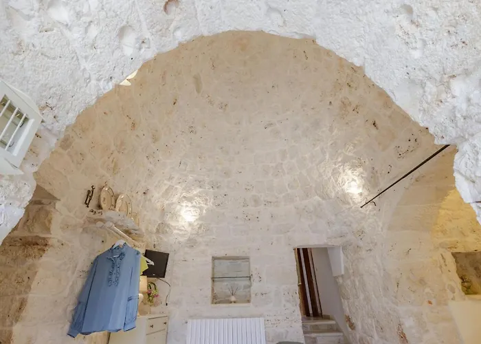 Trullo Quattro Carrini Con Piscina * Ceglie Messapica