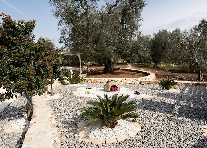 Trullo Quattro Carrini Con Piscina Ceglie Messapica